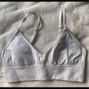 LULULEMON - Ebb To Street Bra *Light support - 6